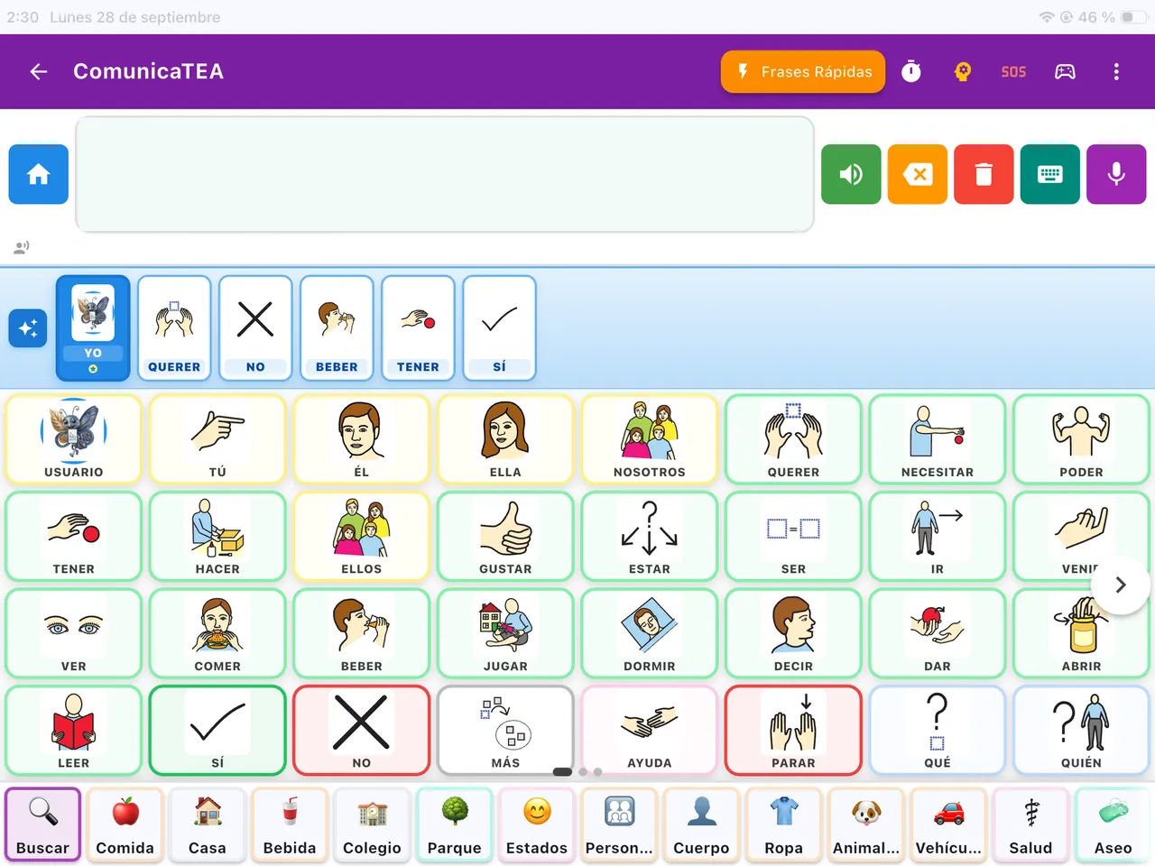 La app ComunicaTEA en una tablet: la barra de la frase arriba, el vocabulario básico debajo y las categorías en la barra inferior.
